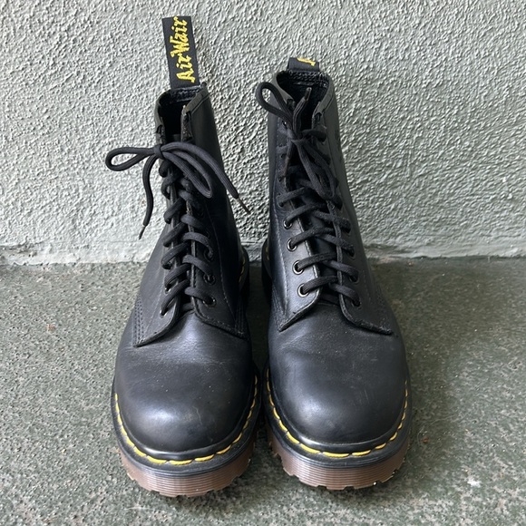 Dr. Martens Black 1460 Vintage Made in England Lace Up Boots Mens UK Sz 7 - Picture 3 of 15